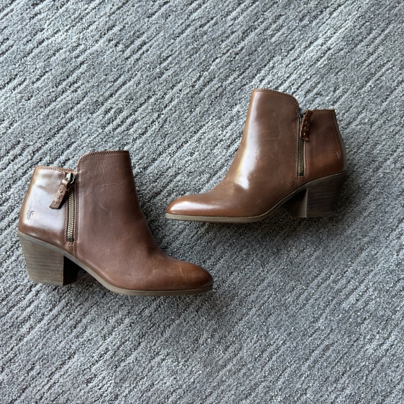 Frye Shoes - Frye boots